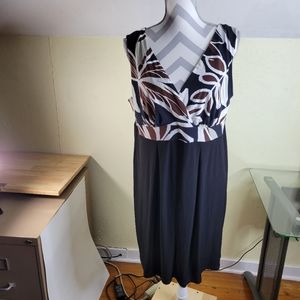 Enfocus Woman V neck Sleeveless Dress Black/Brown/White Size 14W